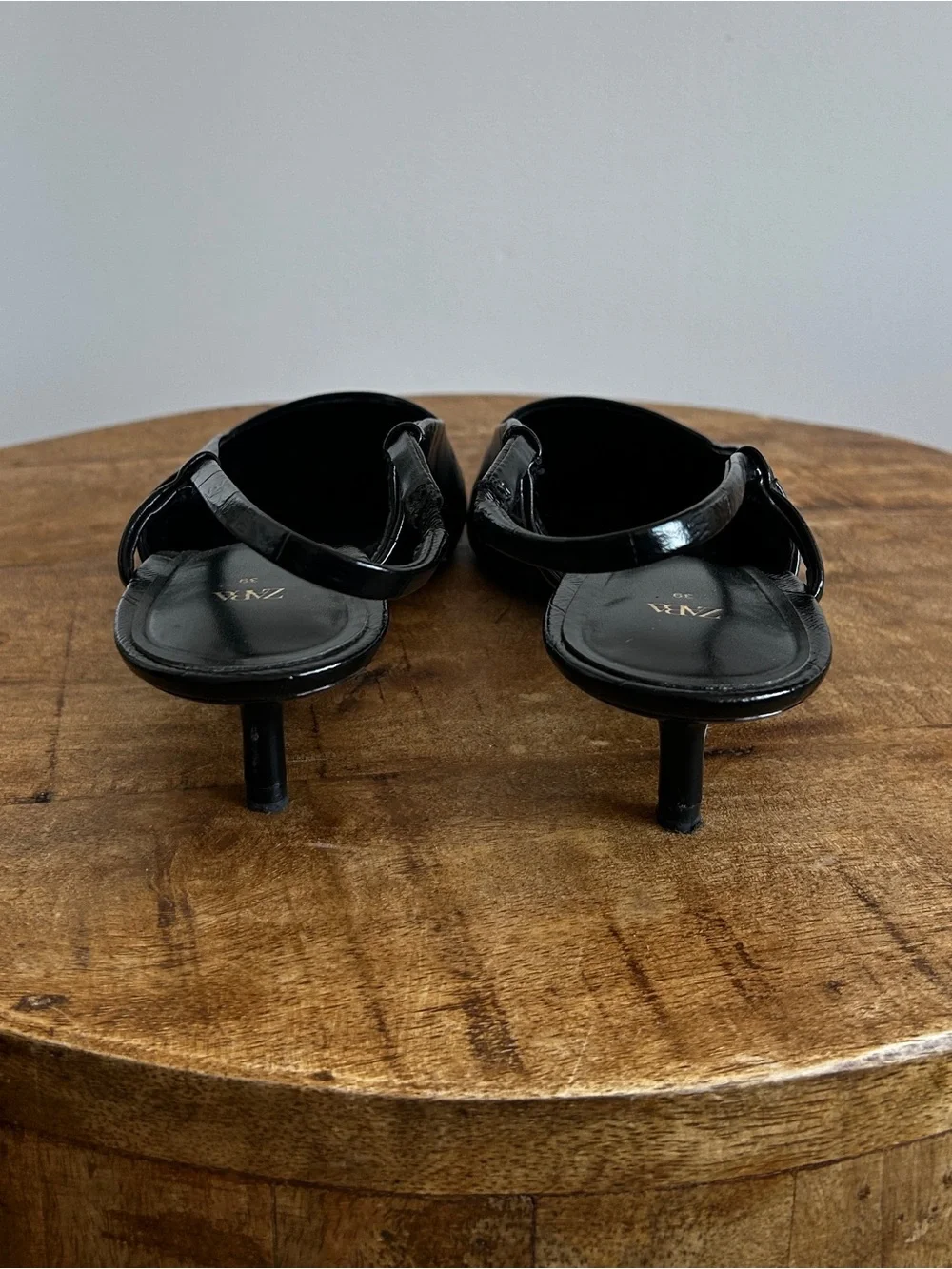Zara elegant black